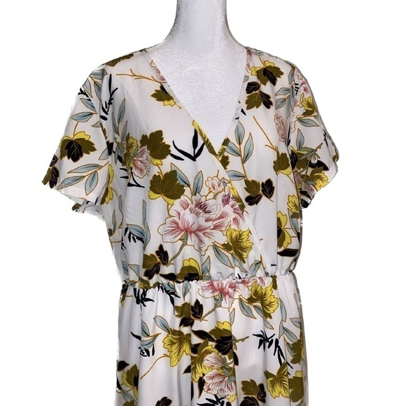 Plus Size Floral Wrap Ruffle Hi-low Hem Dress Size 2XL (16) - Picture 5 of 9